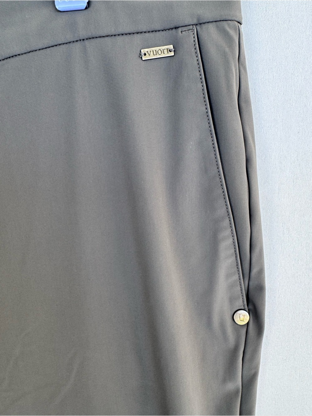 Vuori Men's Jogger Pants in Slate Gray - Picture 5 of 9
